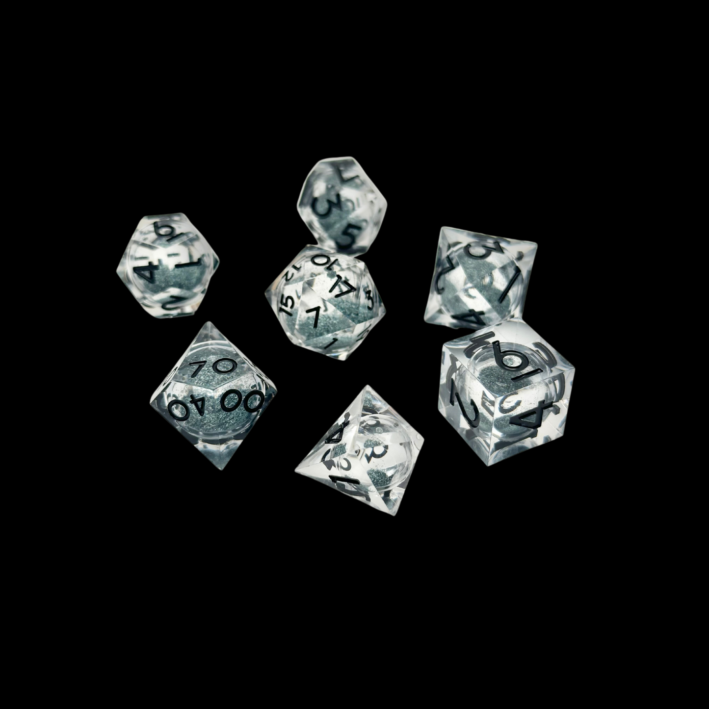 Jeu de dés Donjons et Dragons en résine à noyau liquide Argent/Bleu/Noir