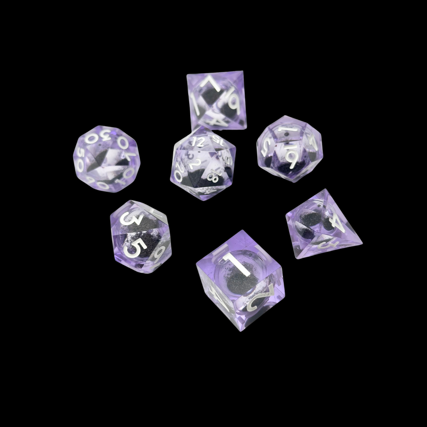 Jeu de dés Donjons et Dragons en résine, noyau liquide, violet/noir