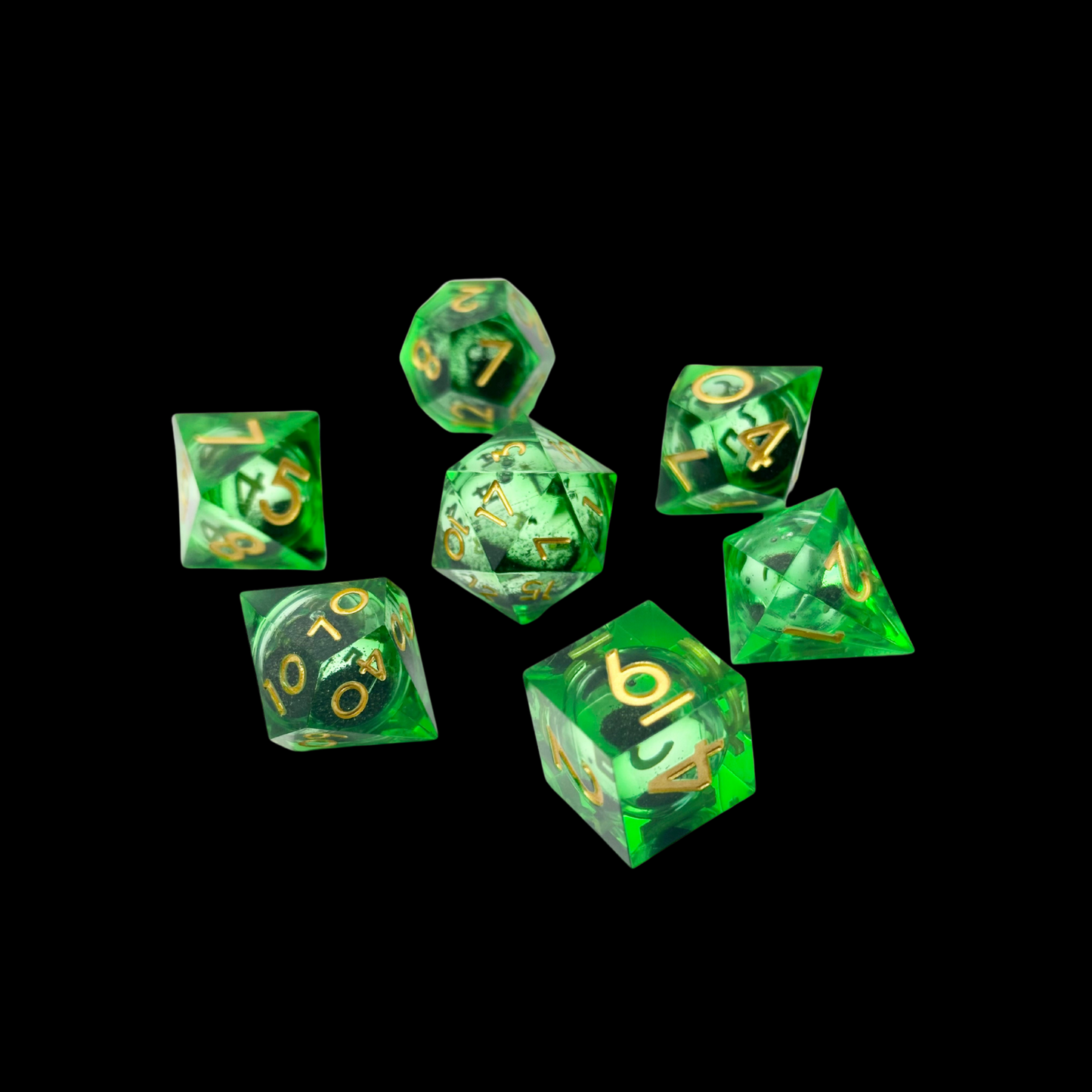 Jeu de dés Donjons et Dragons en résine à noyau liquide vert/or/noir
