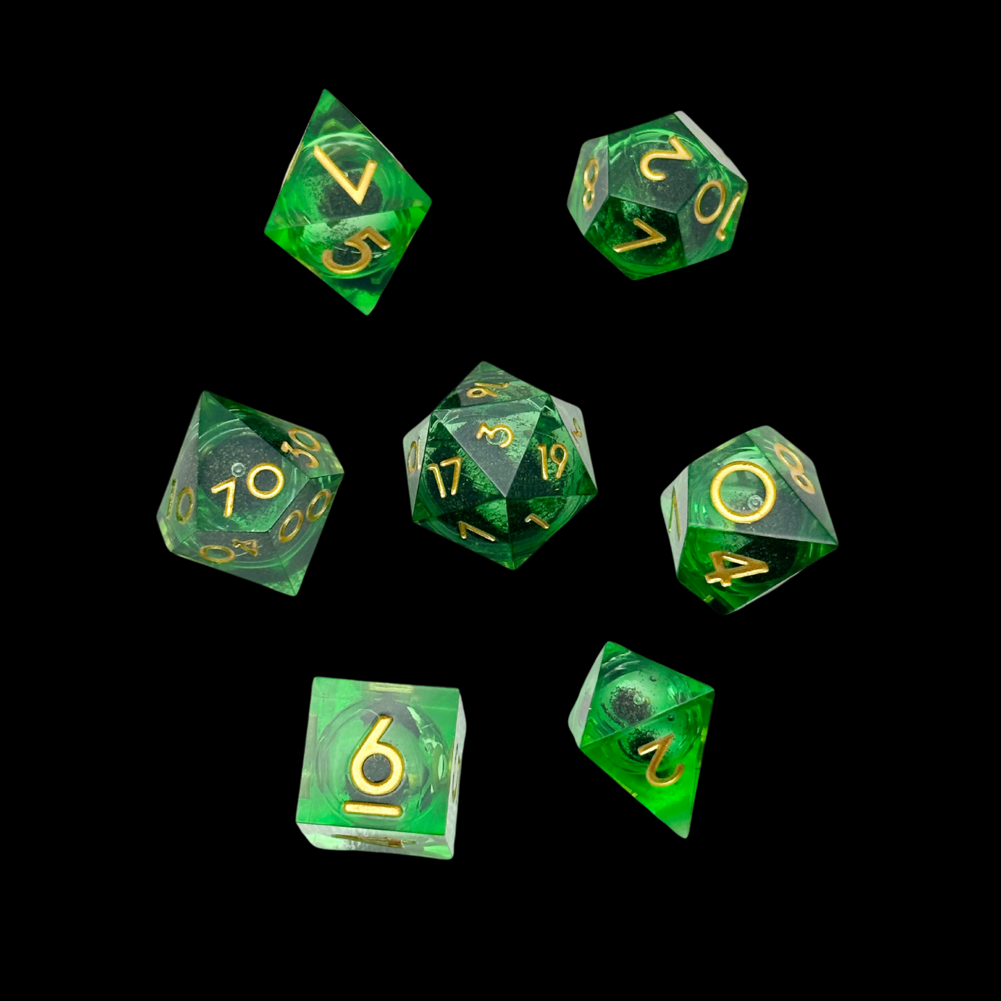 Jeu de dés Donjons et Dragons en résine à noyau liquide vert/or/noir